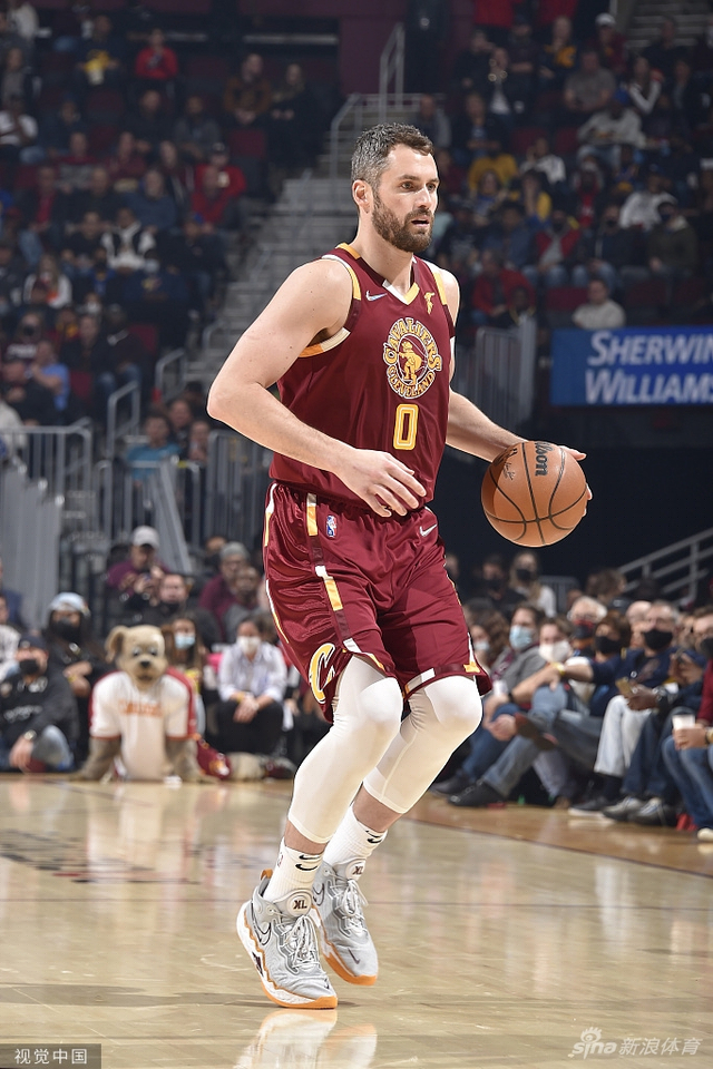 脱颖而出 脱颖而出