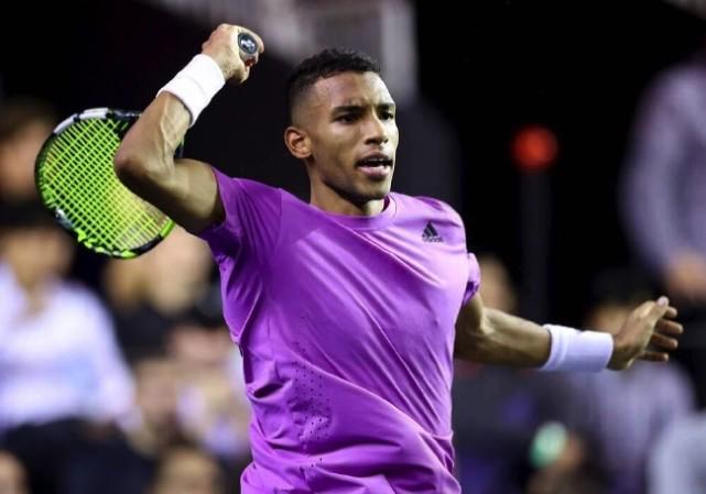 与此前比赛 与此前比赛