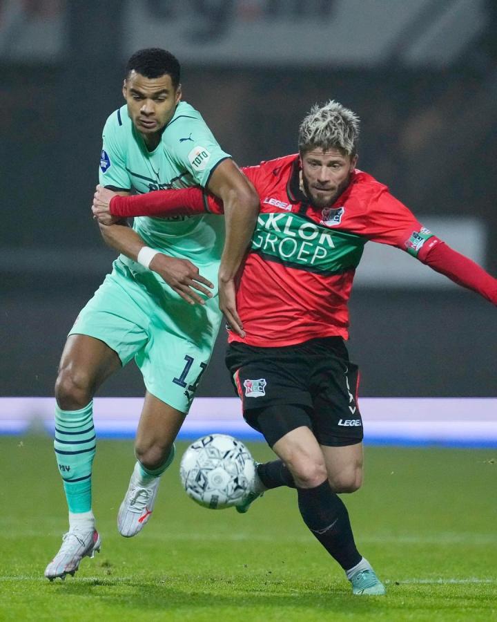 金效力的卡 金效力的卡