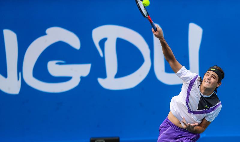 在屏幕与现 在屏幕与现